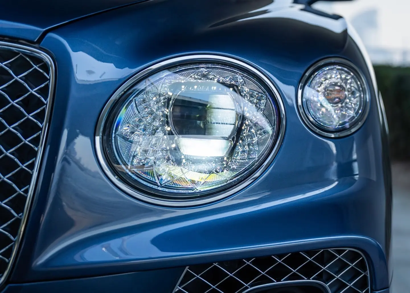 Rent Bentley Bentayga in Dubai