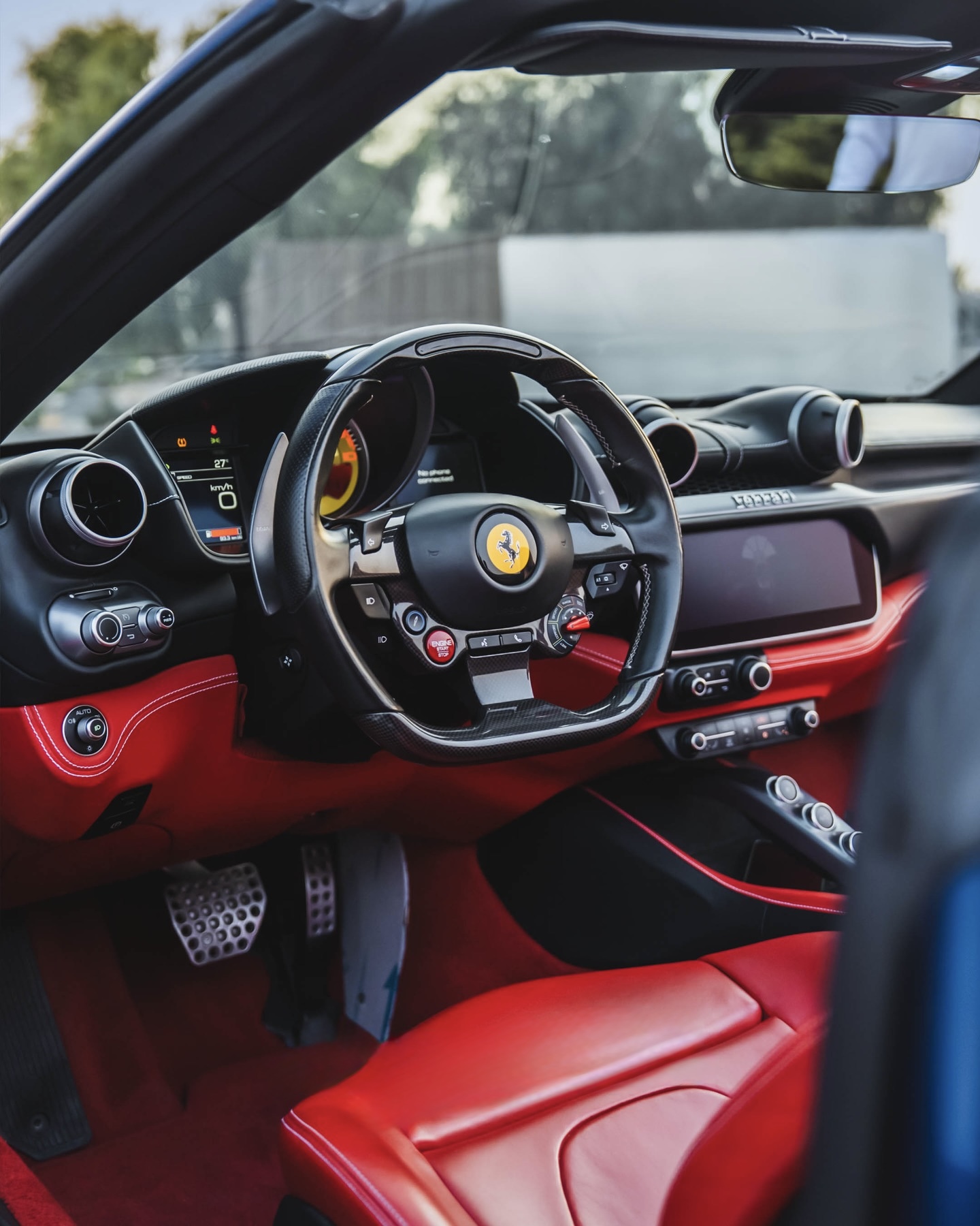 Rent Ferrari Portofino in Dubai