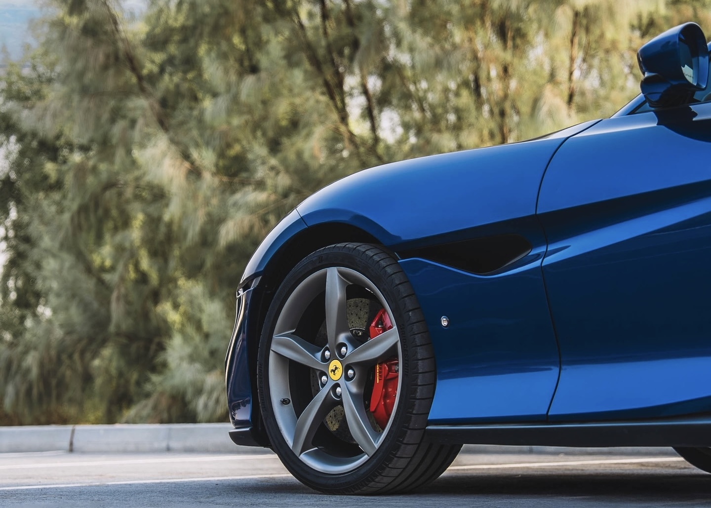 Rent Ferrari Portofino in Dubai
