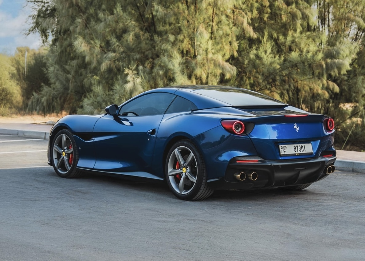 Rent Ferrari Portofino in Dubai