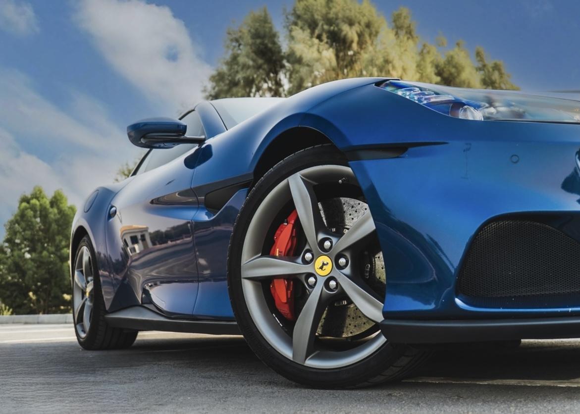Rent Ferrari Portofino in Dubai