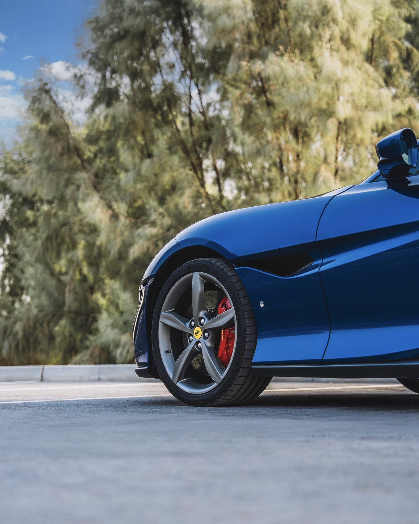 Rent Ferrari Portofino in Dubai