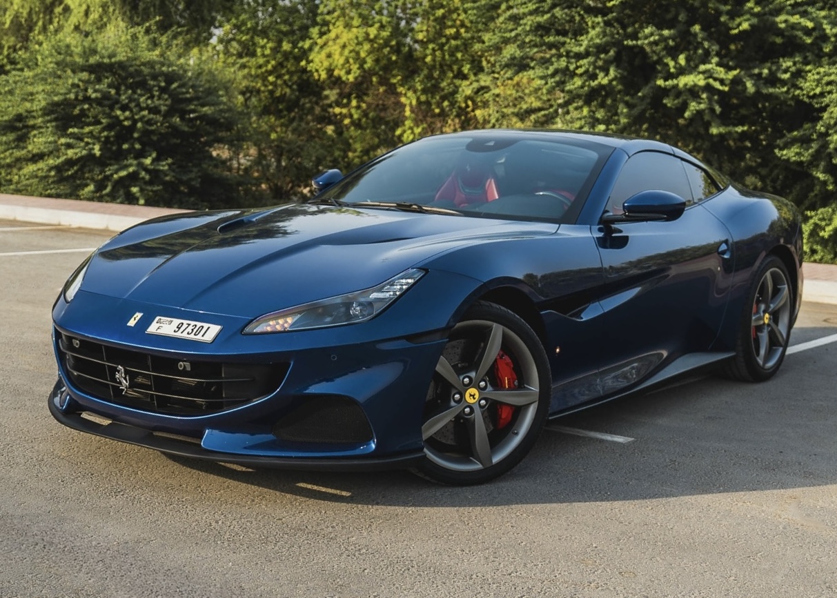 Rent Ferrari Portofino in Dubai