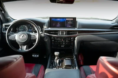 Lexus 570