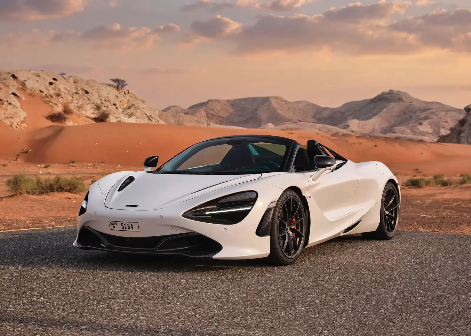 Rent McLaren 720S Spider in Dubai