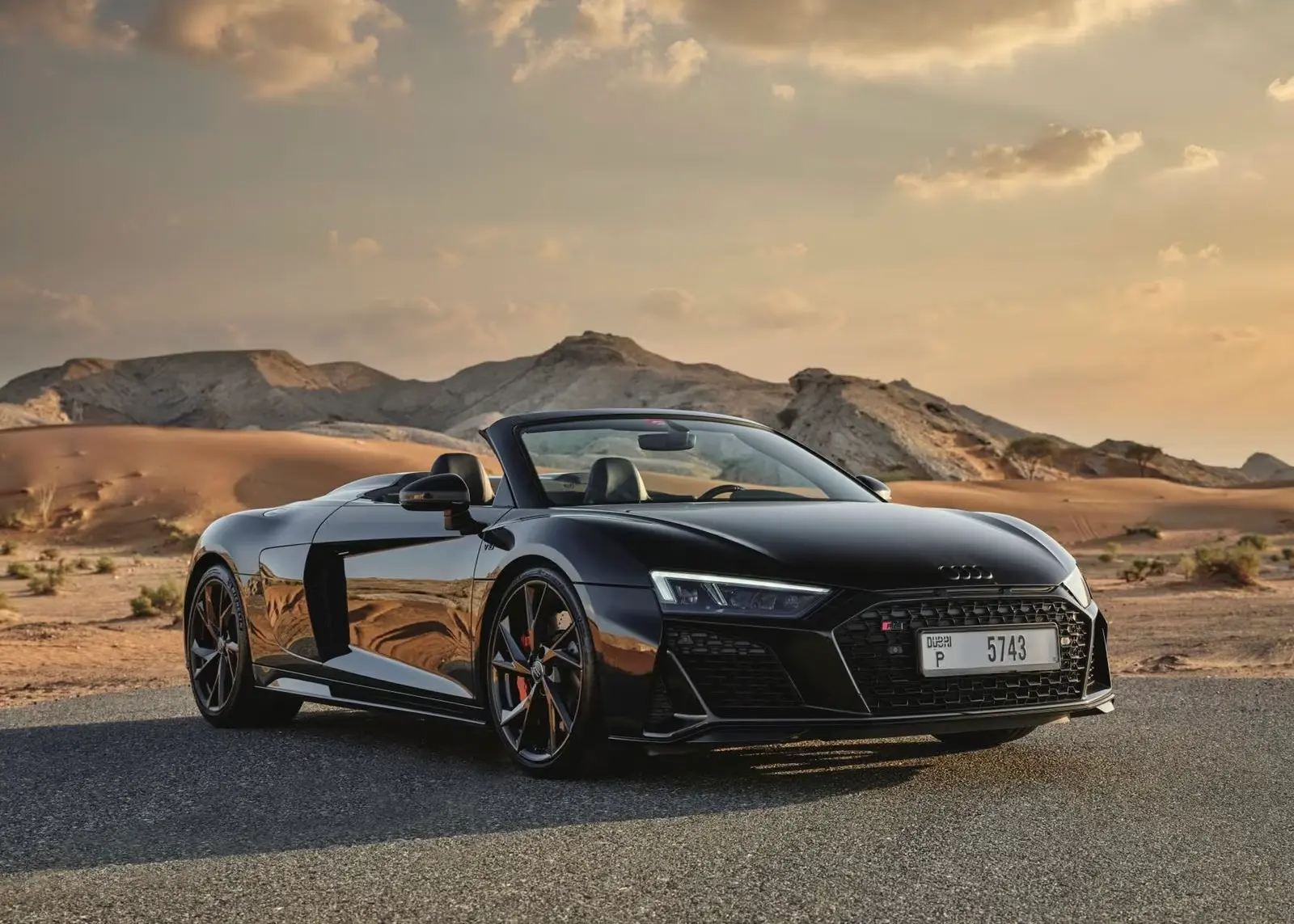 Rent Audi R8 Spyder In Dubai