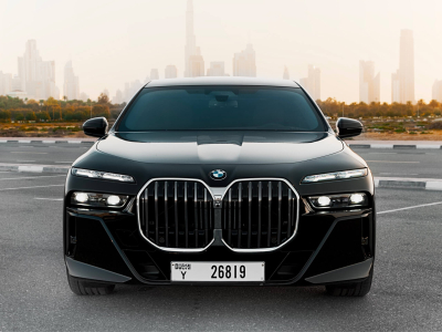BMW 740i