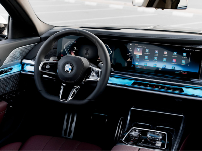 BMW 740i