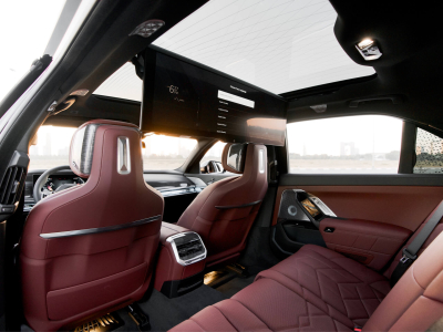 BMW 740i