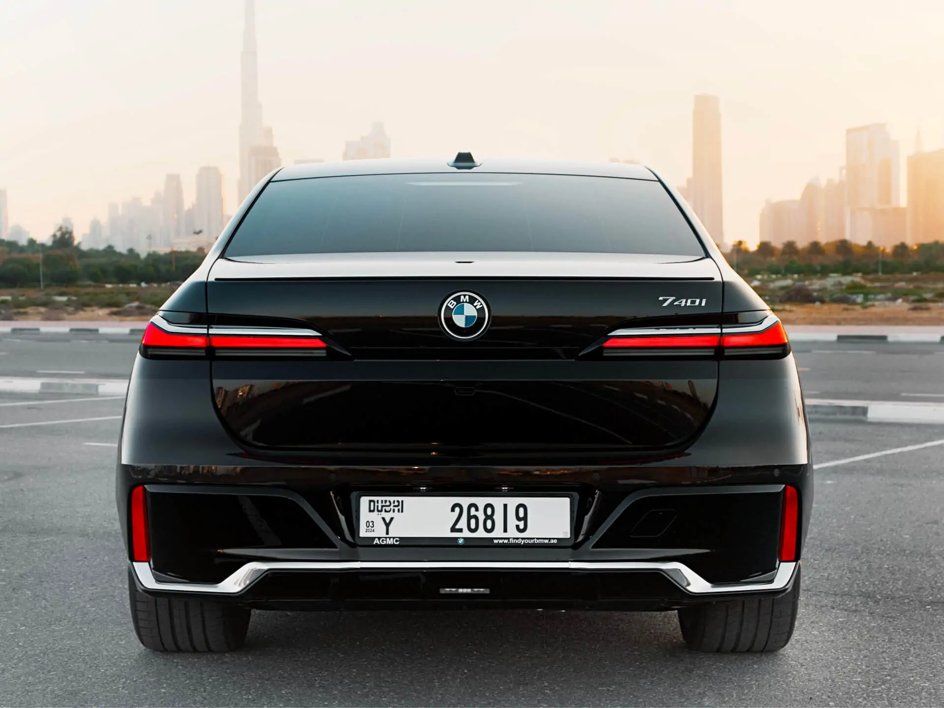 Rent BMW 740i in Dubai