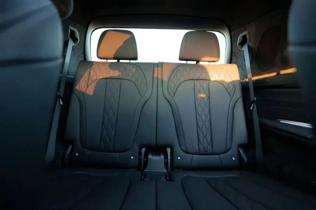 Rent BMW X7 In Dubai