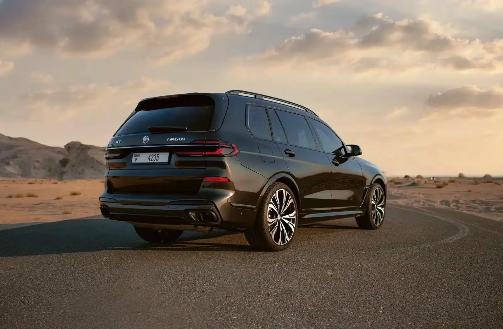 Rent BMW X7 In Dubai
