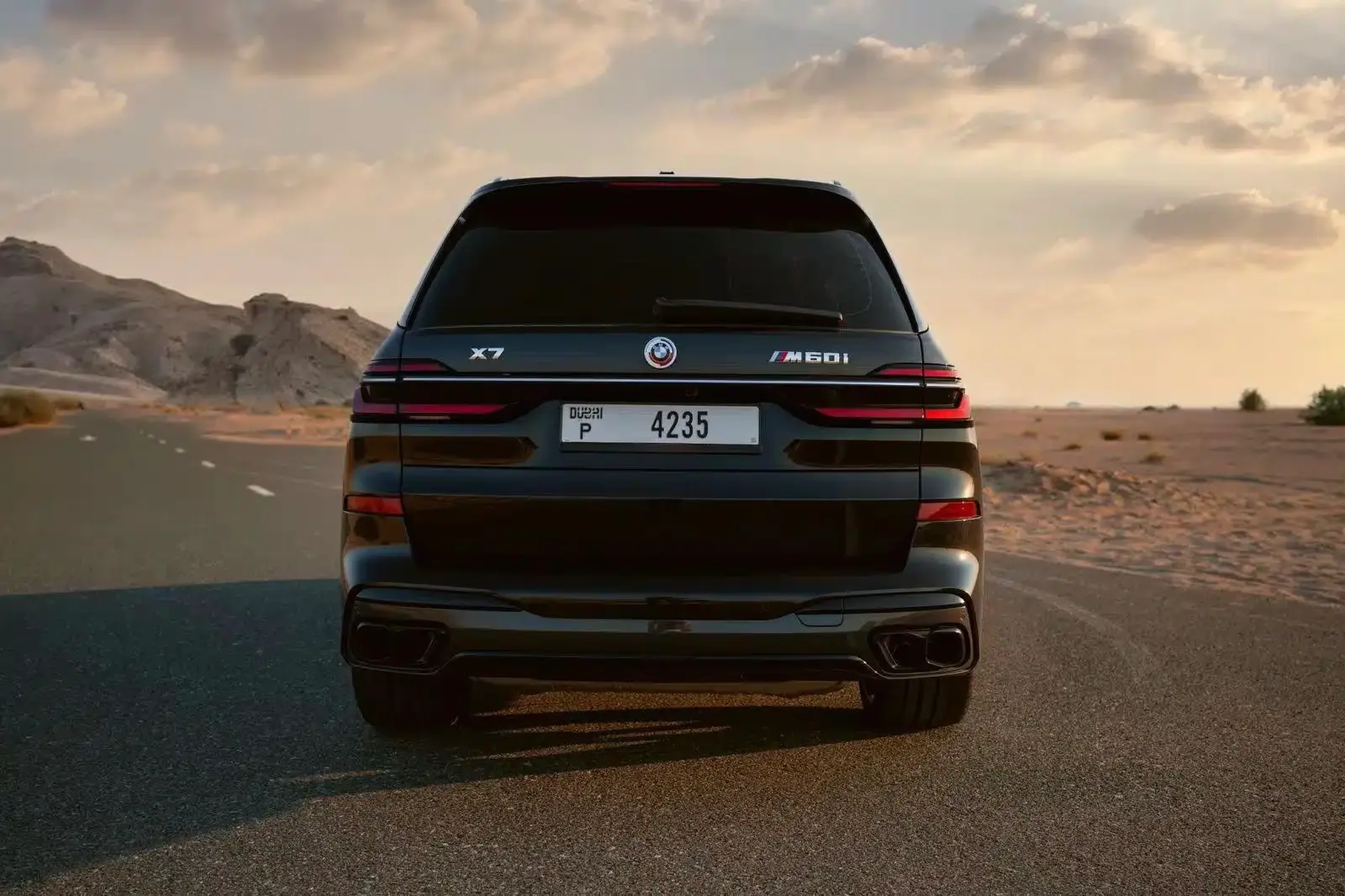 Rent BMW X7 In Dubai