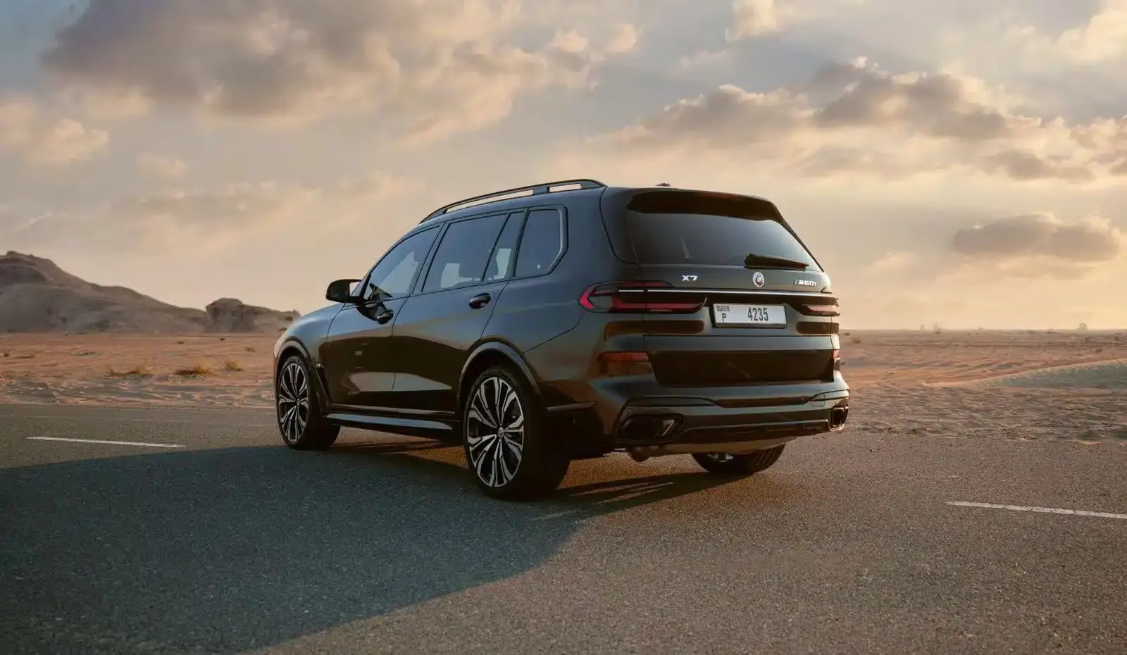 Rent BMW X7 In Dubai