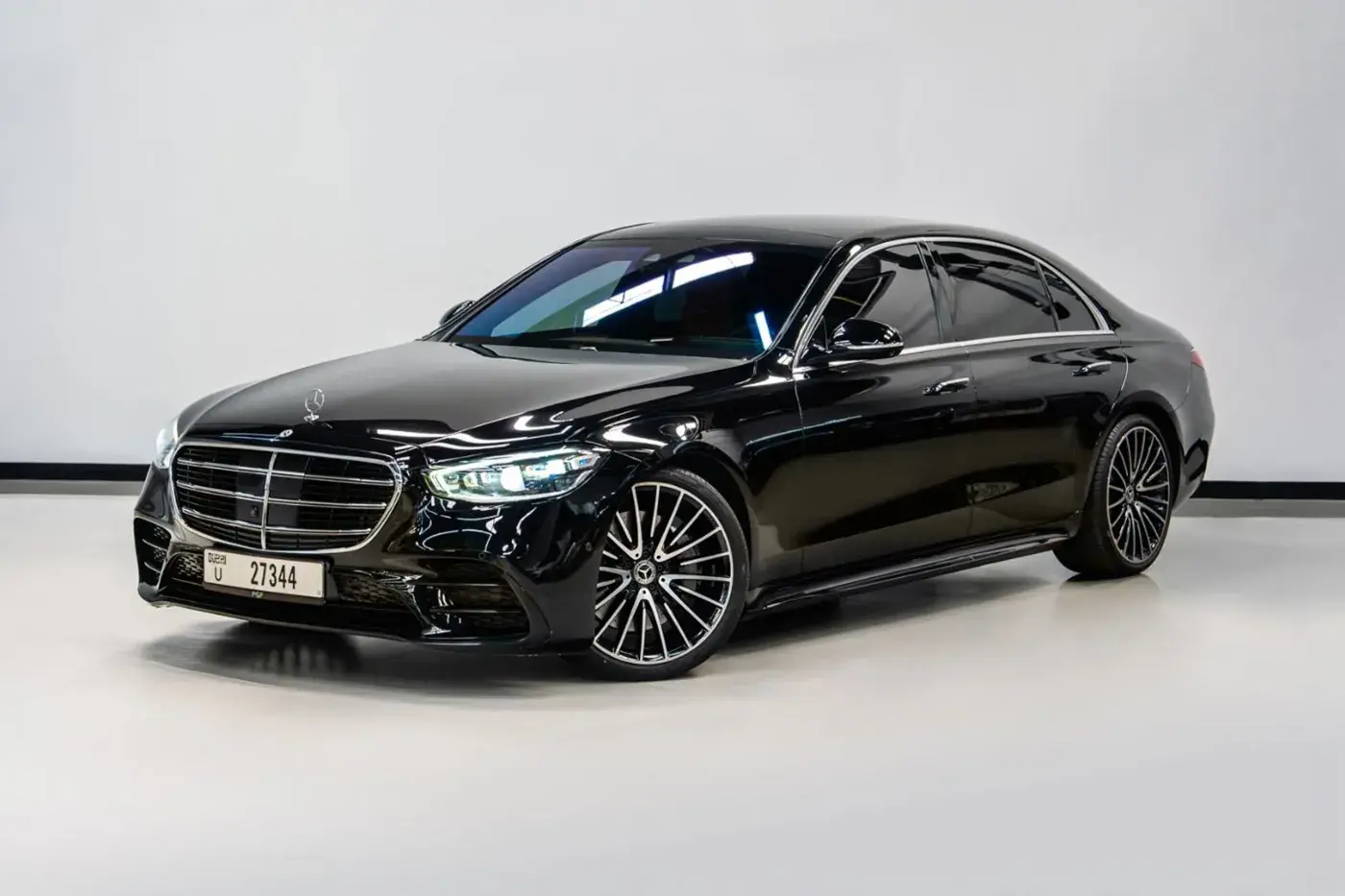 Rent Mercedes S500 in Dubai