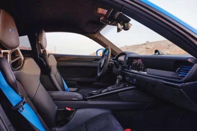 Rent Porsche 911 GT3 in Dubai