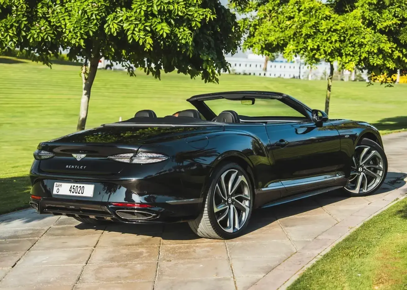 Rent Bentley Continental GTC in Dubai