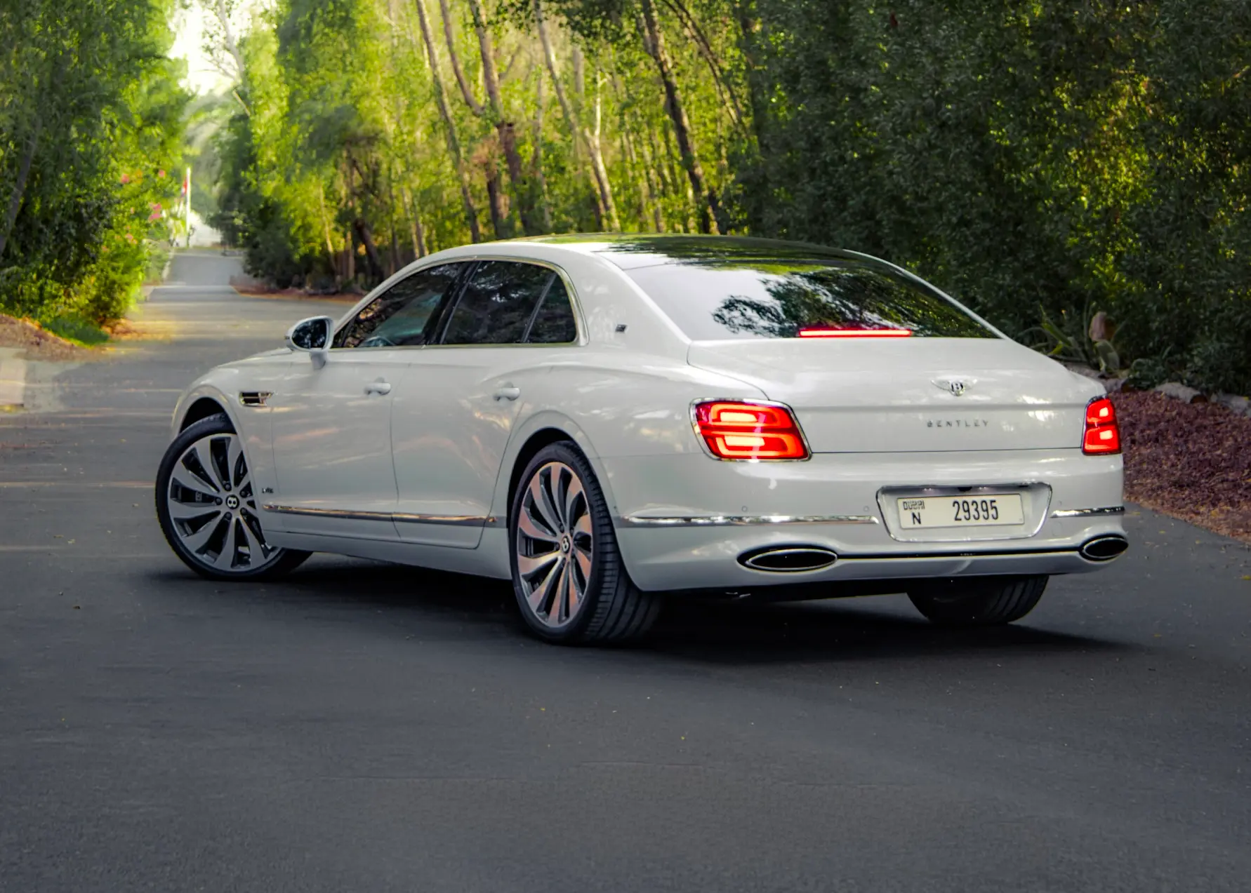 Rent Bentley Flying Spur in Dubai
