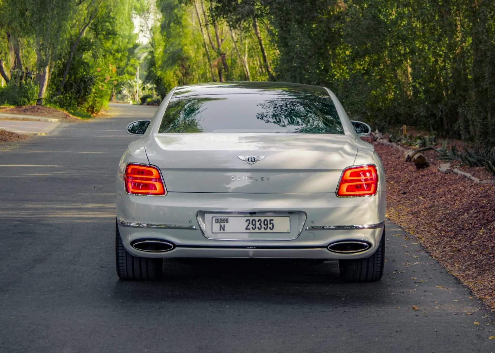 Rent Bentley Flying Spur in Dubai