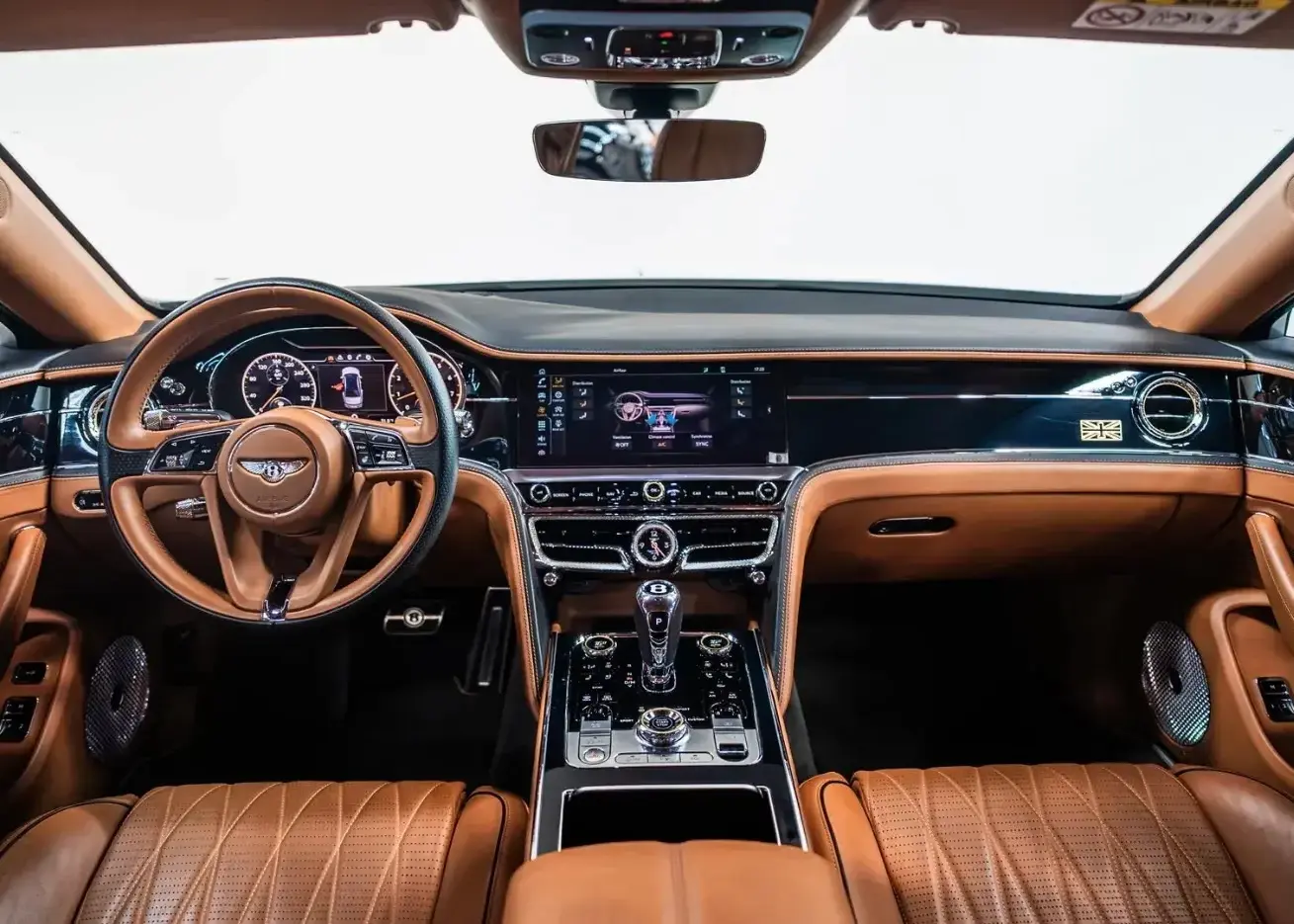 Rent Bentley Flying Spur in Dubai