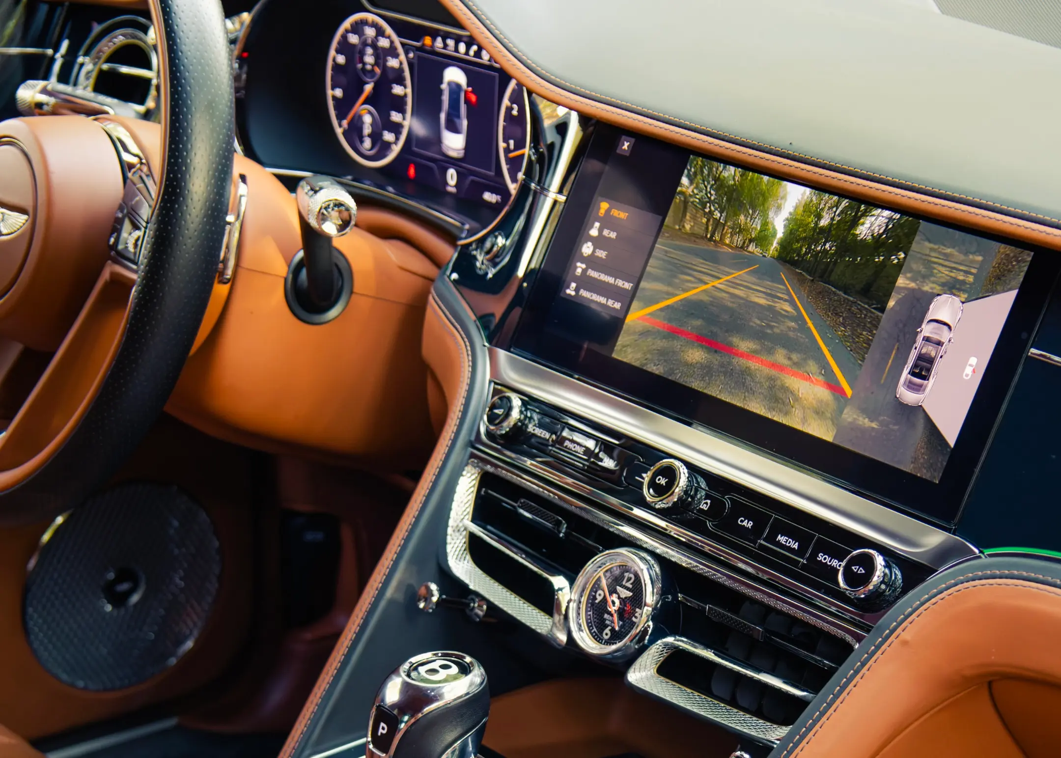 Rent Bentley Flying Spur in Dubai