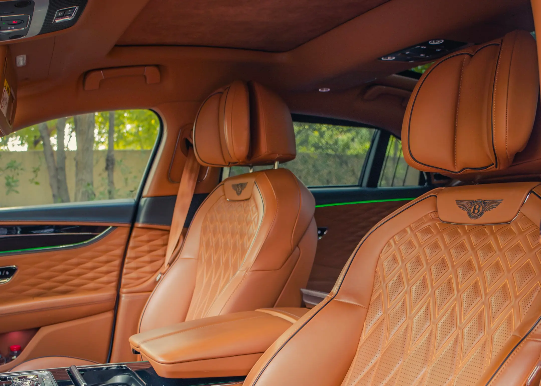 Rent Bentley Flying Spur in Dubai