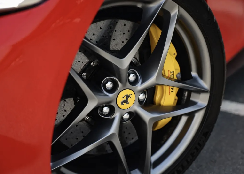 Rent Ferrari Roma In Dubai