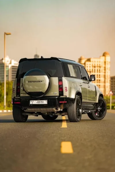 Land Rover Defender