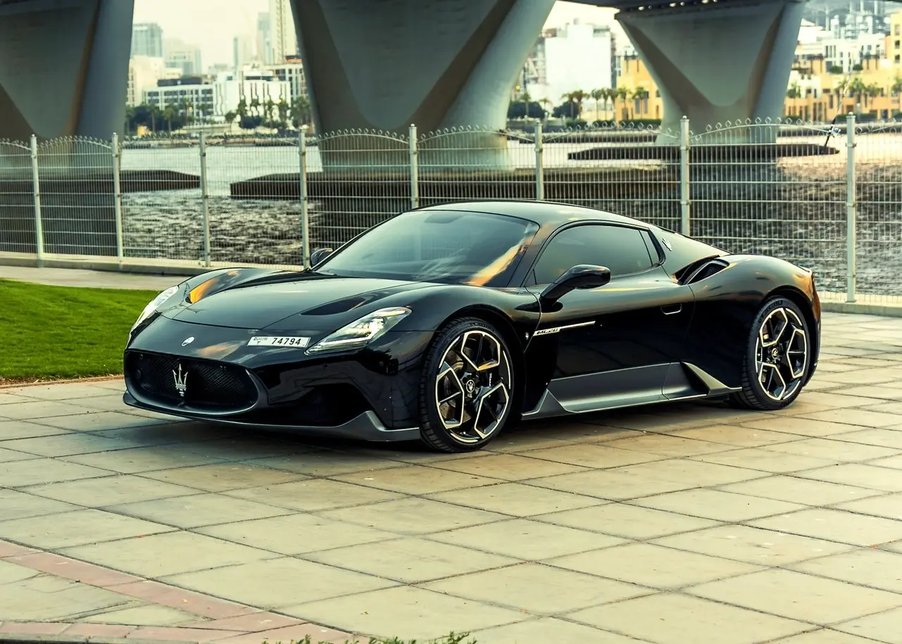 Rent Maserati MC20 in Dubai