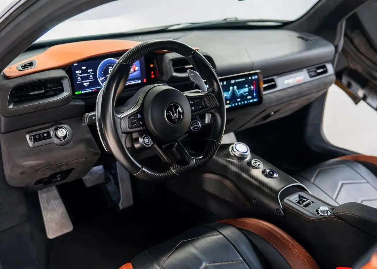 Rent Maserati MC20 in Dubai