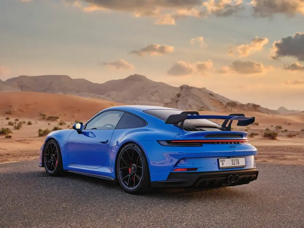 Rent Porsche 911 GT3 in Dubai