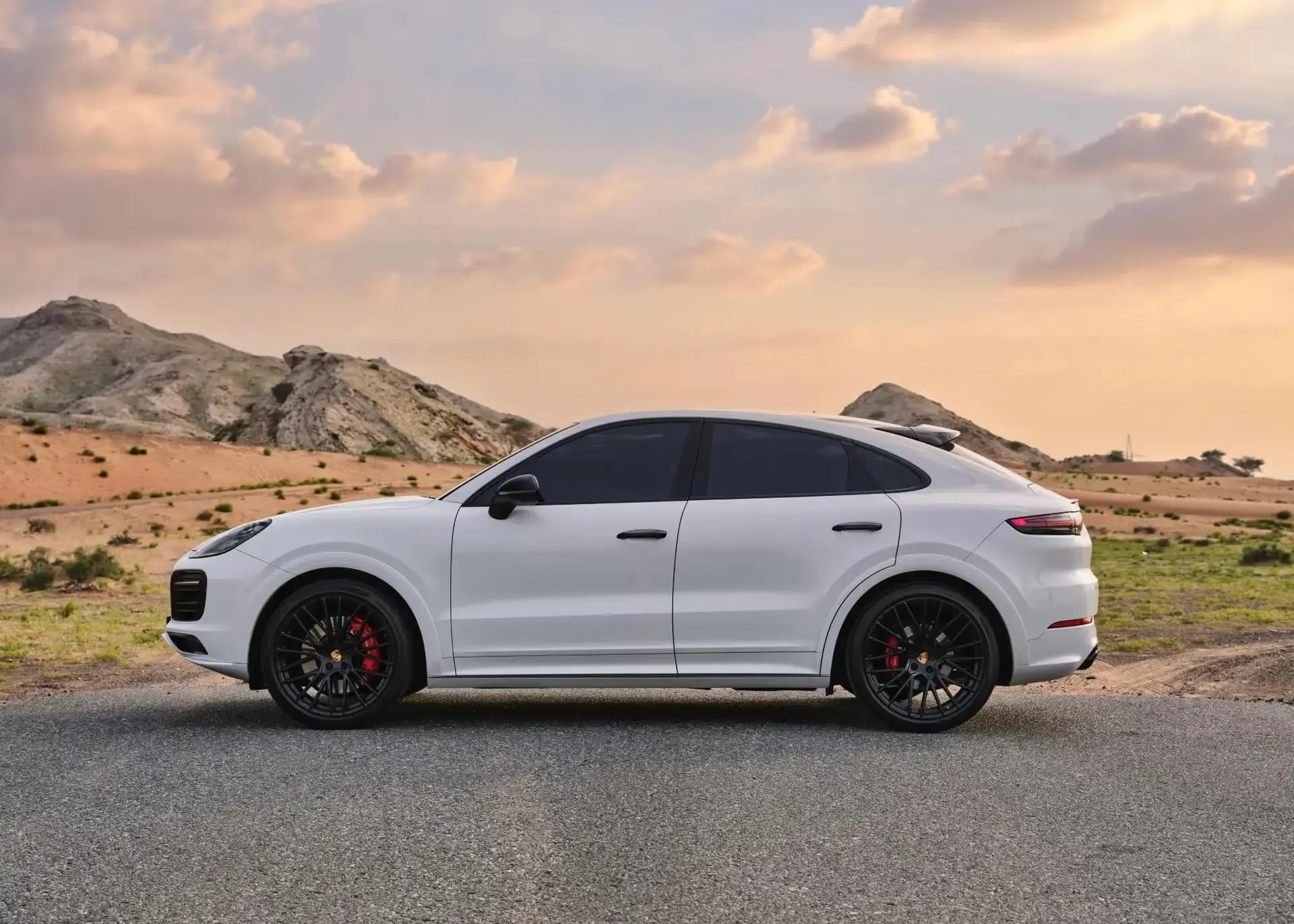 Rent Porsche Cayenne in Dubai