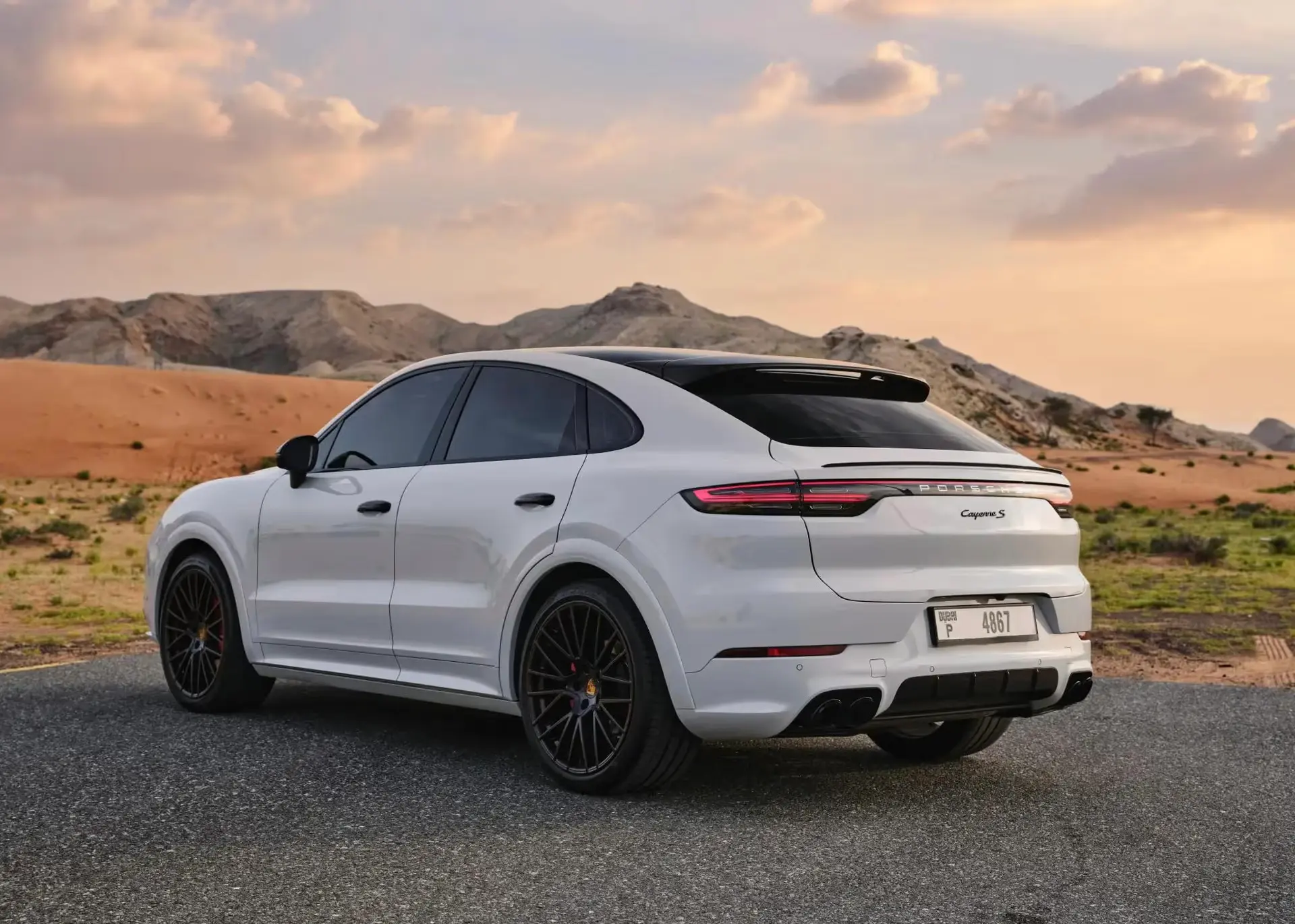 Rent Porsche Cayenne in Dubai