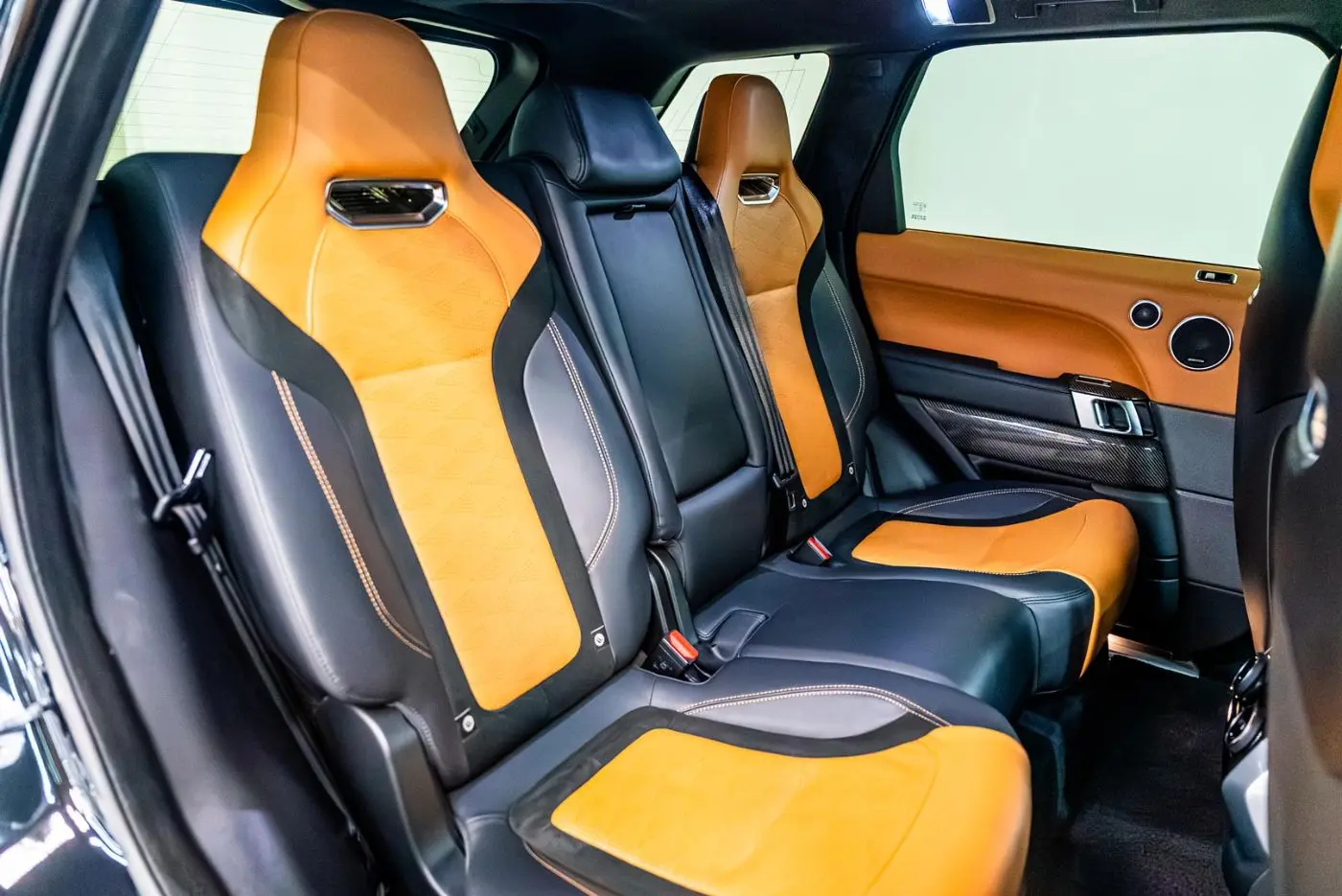 Rent Range Rover SVR in Dubai
