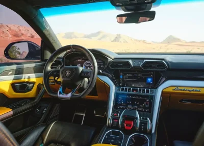 Hire Lamborghini Urus in Dubai