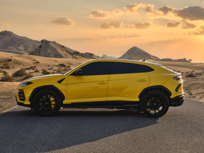 Hire Lamborghini Urus in Dubai