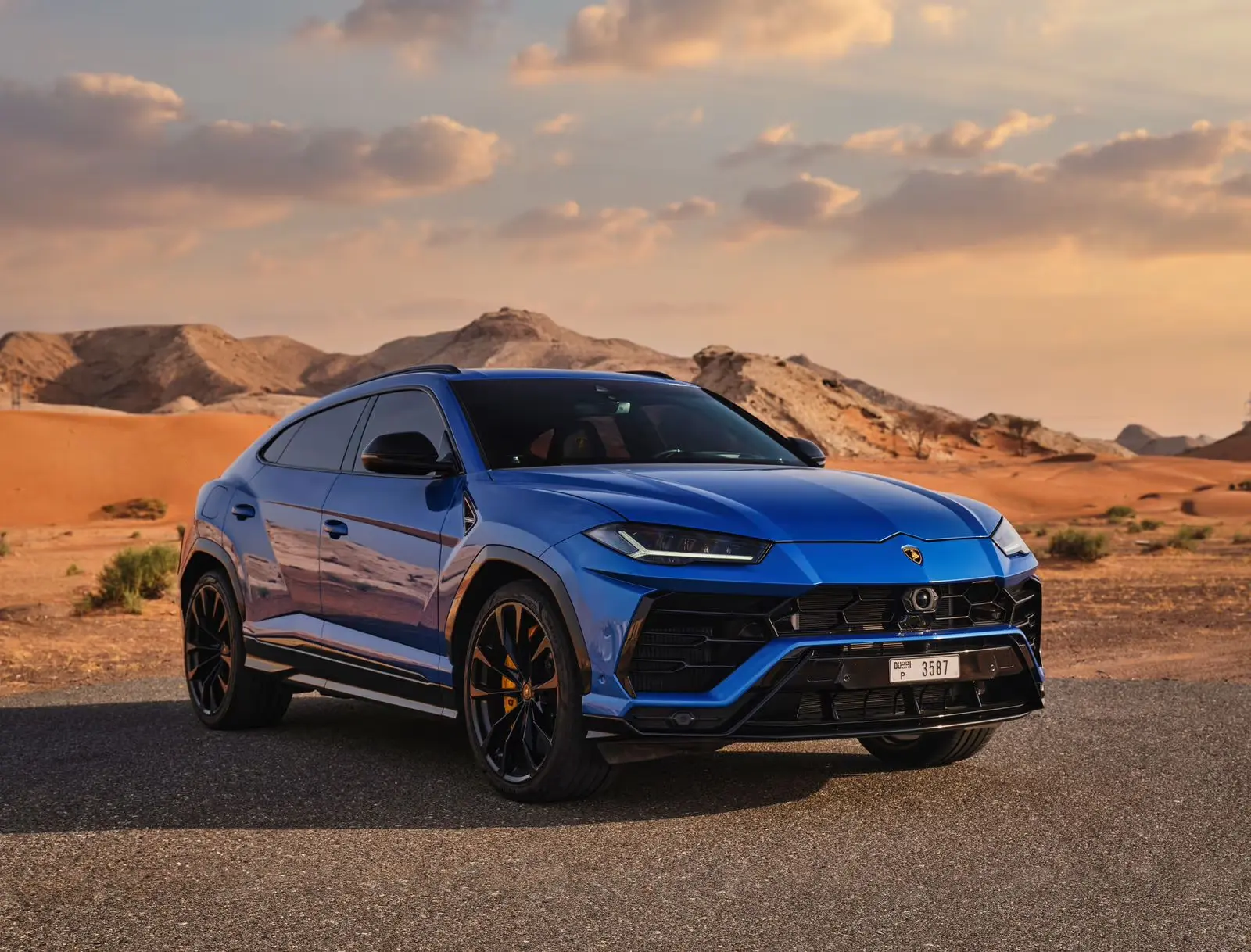 Rent Lamborghini Urus in Dubai