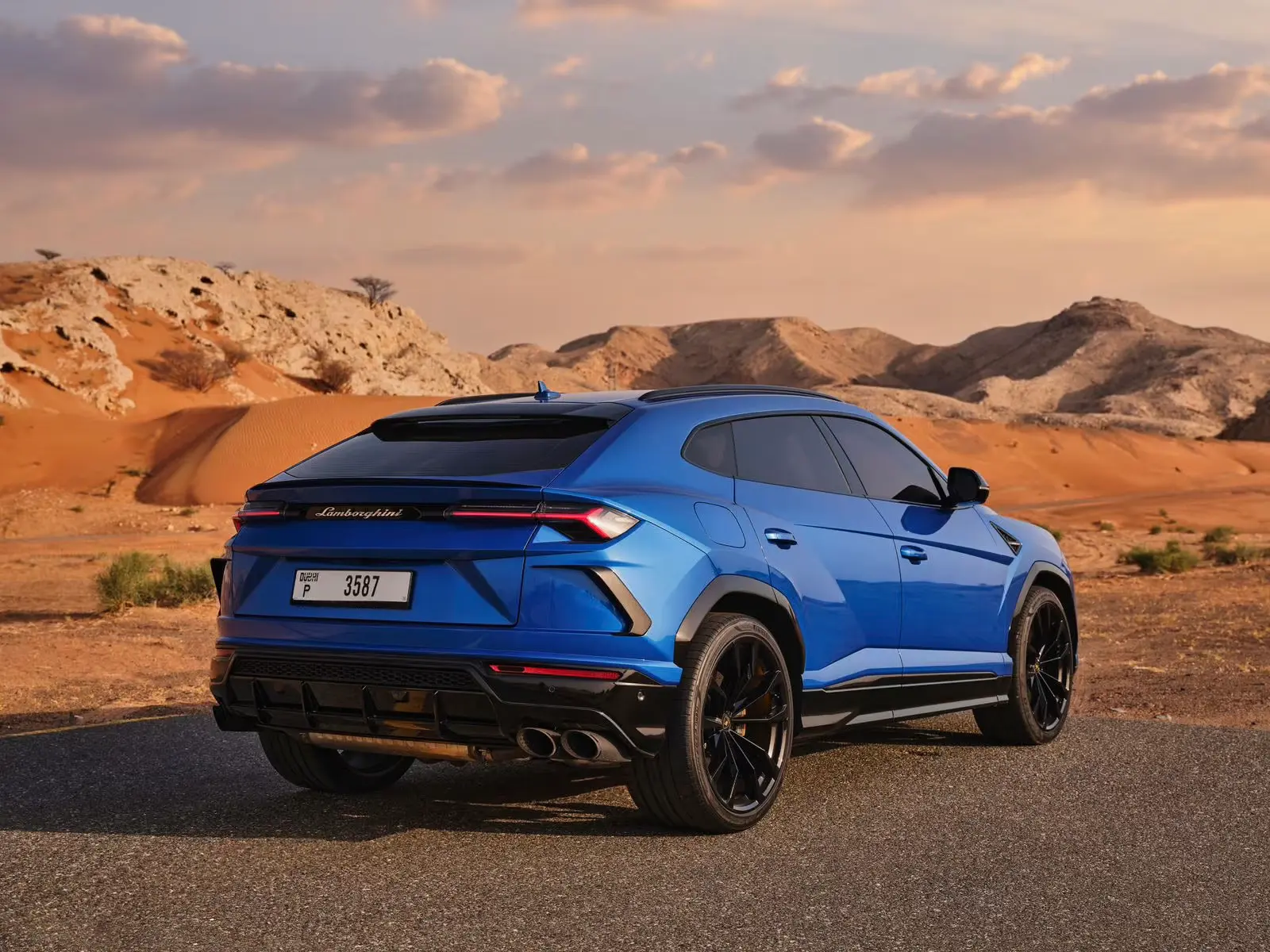 Rent Lamborghini Urus in Dubai