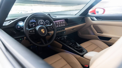 Rent Porsche 911 Targa 4S in Dubai