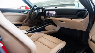 Rent Porsche 911 Targa 4S in Dubai