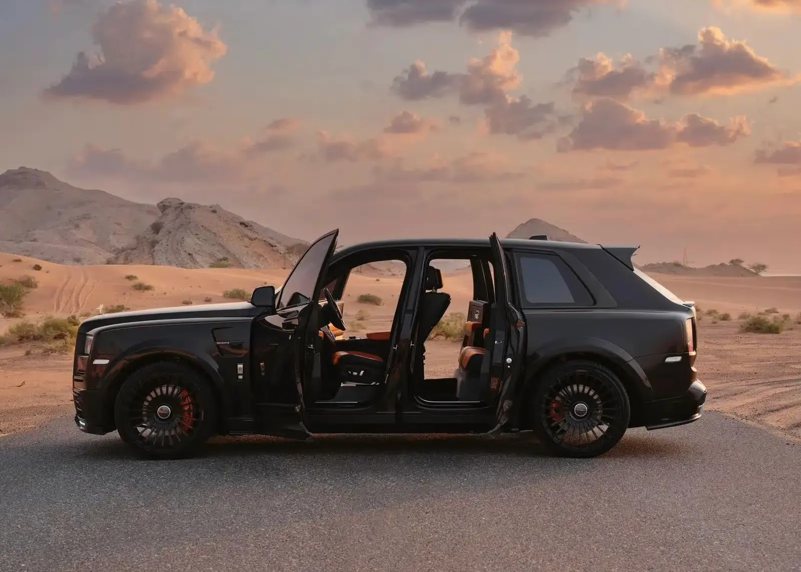 Rolls Royce Cullinan Mansory Rental Dubai