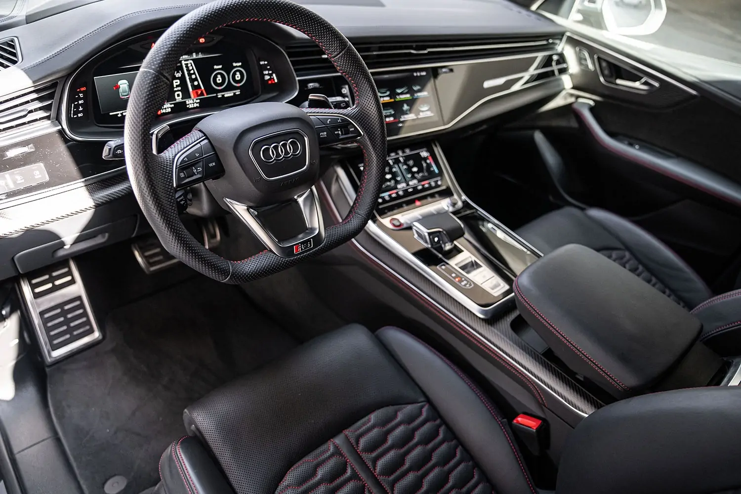Rent Audi RS Q8 in Dubai
