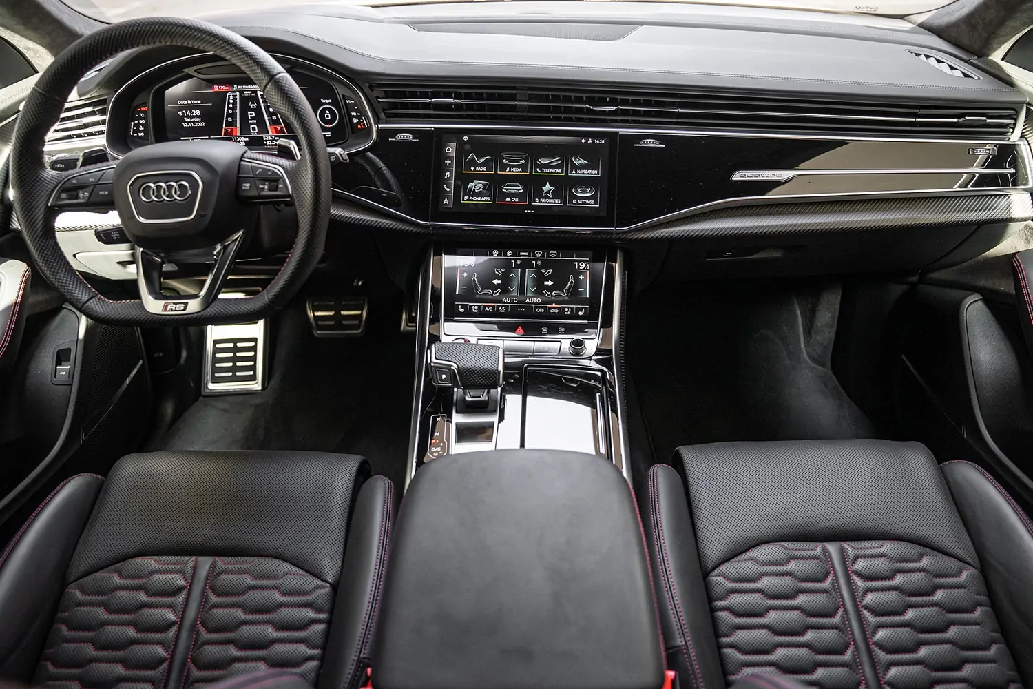 Rent Audi RS Q8 in Dubai