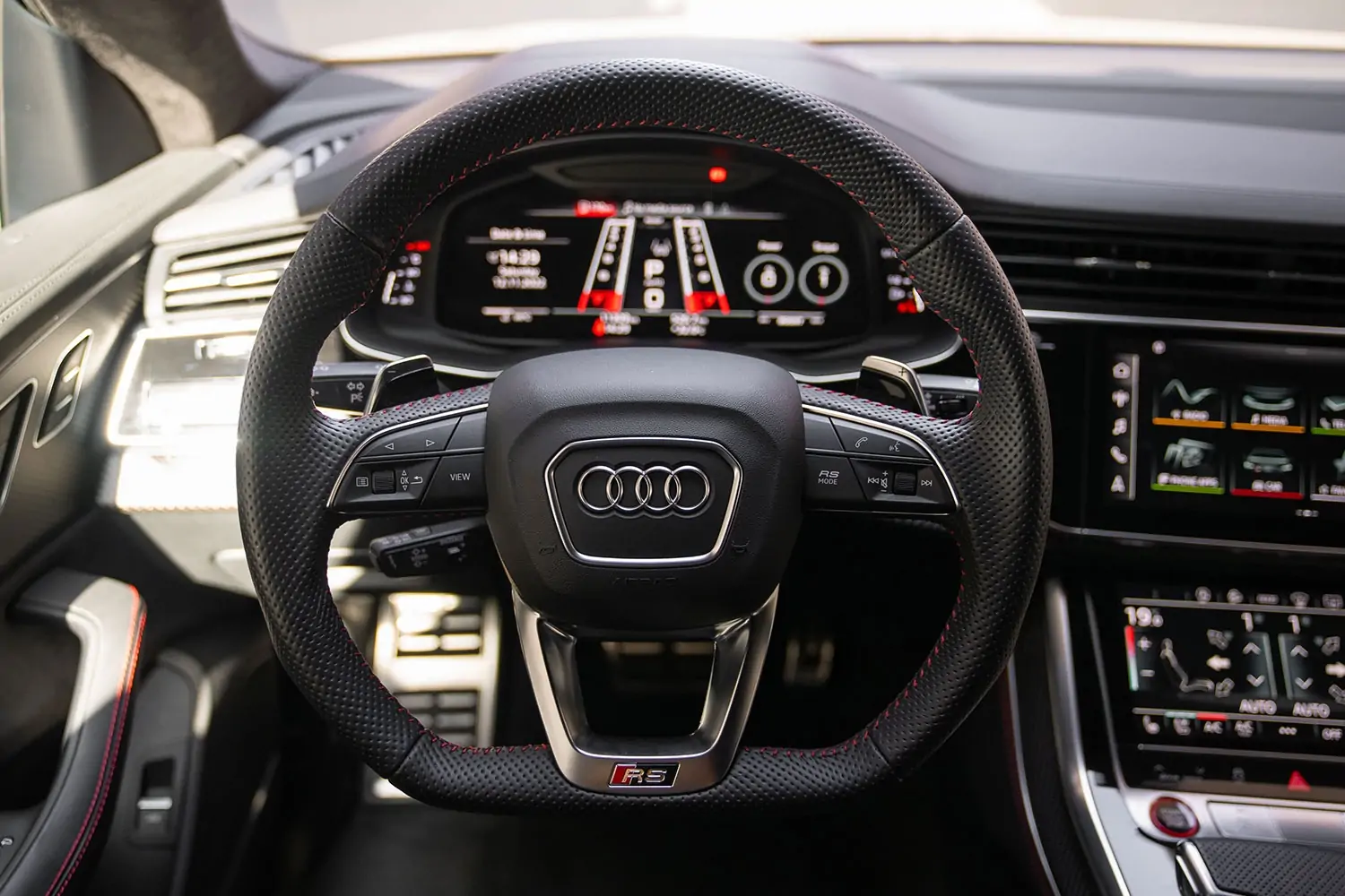 Rent Audi RS Q8 in Dubai