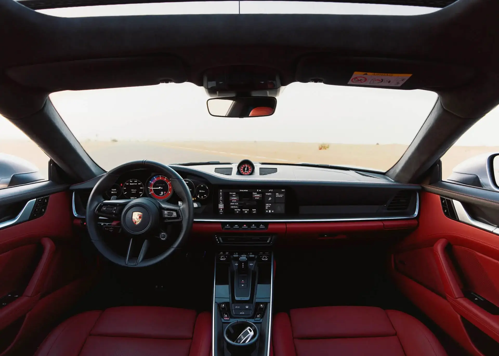 Rent Porsche 911 Turbo S in Dubai