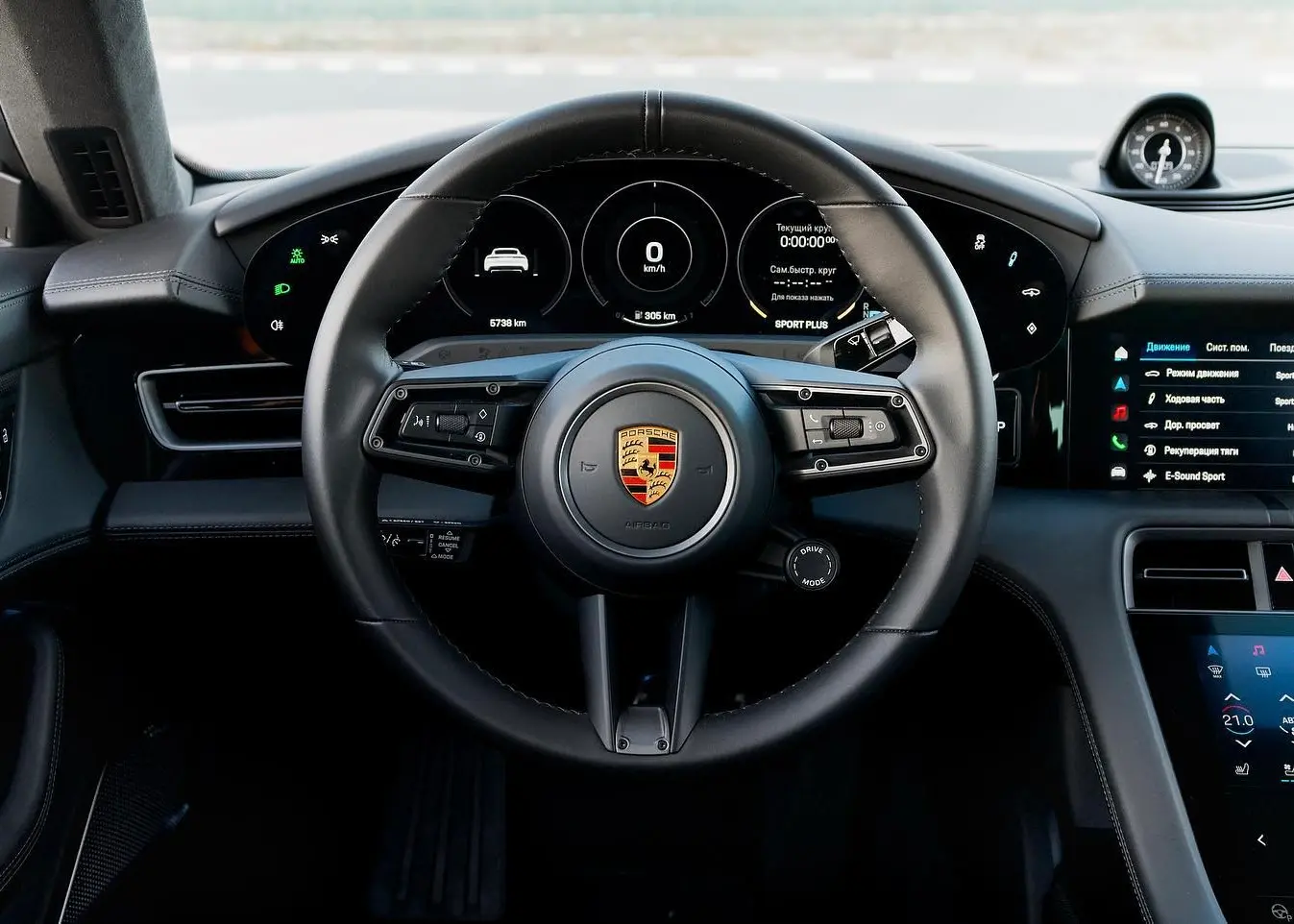 Rent Porsche Taycan Turbo S in Dubai