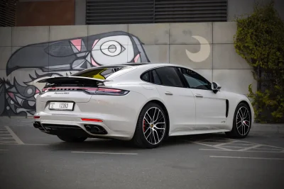 Porsche Panamera GTS