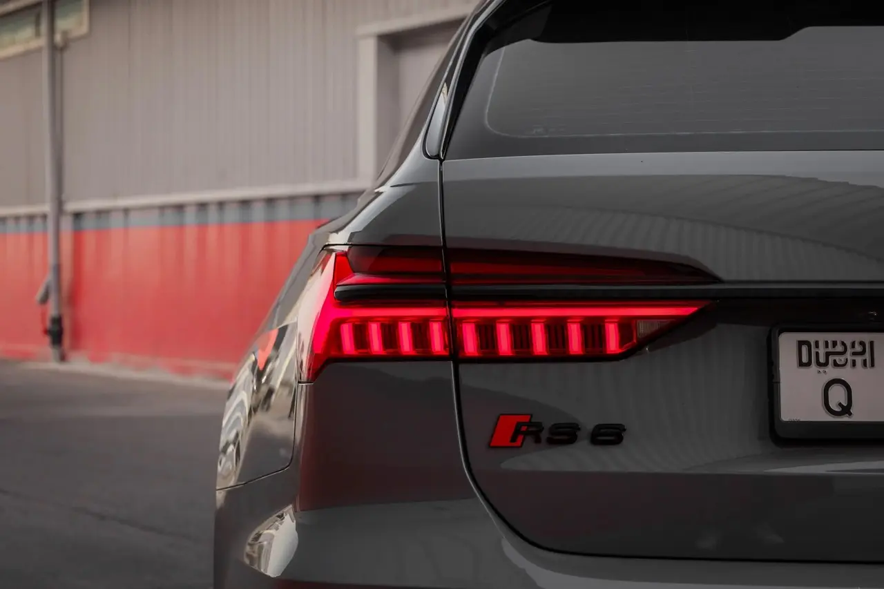 Rent Audi RS6 In Dubai