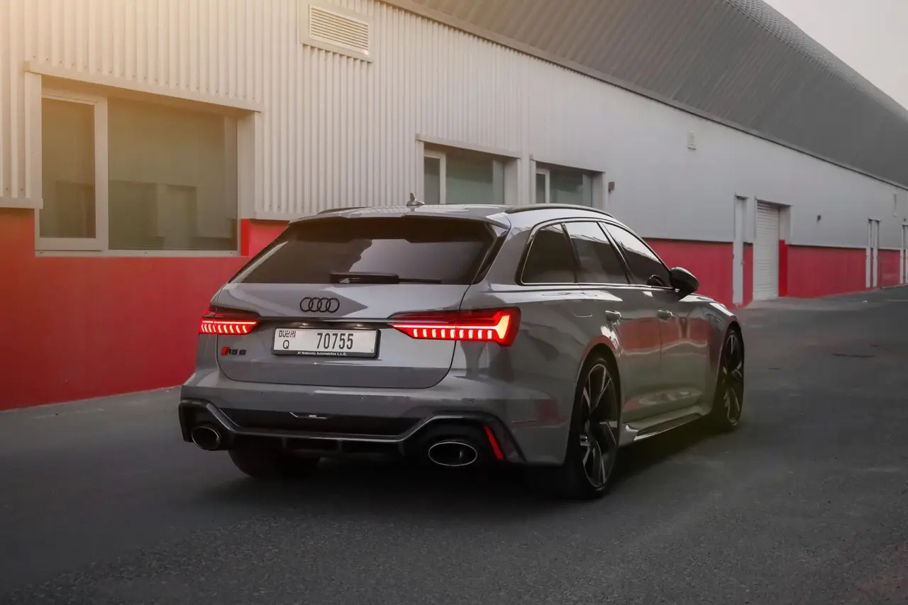 Rent Audi RS6 In Dubai