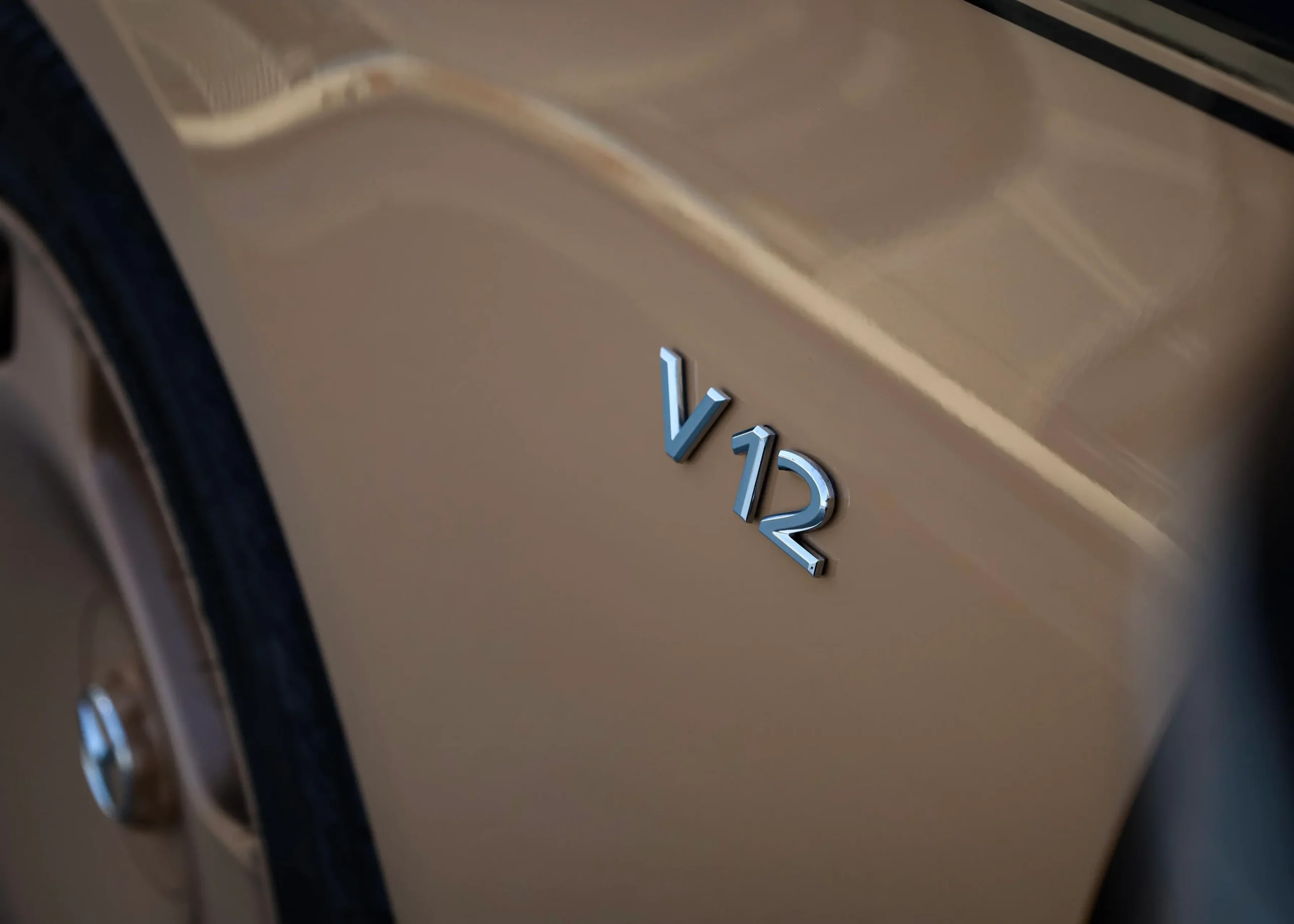 Rent Mercedes Maybach S680 Virgil Abloh in Dubai